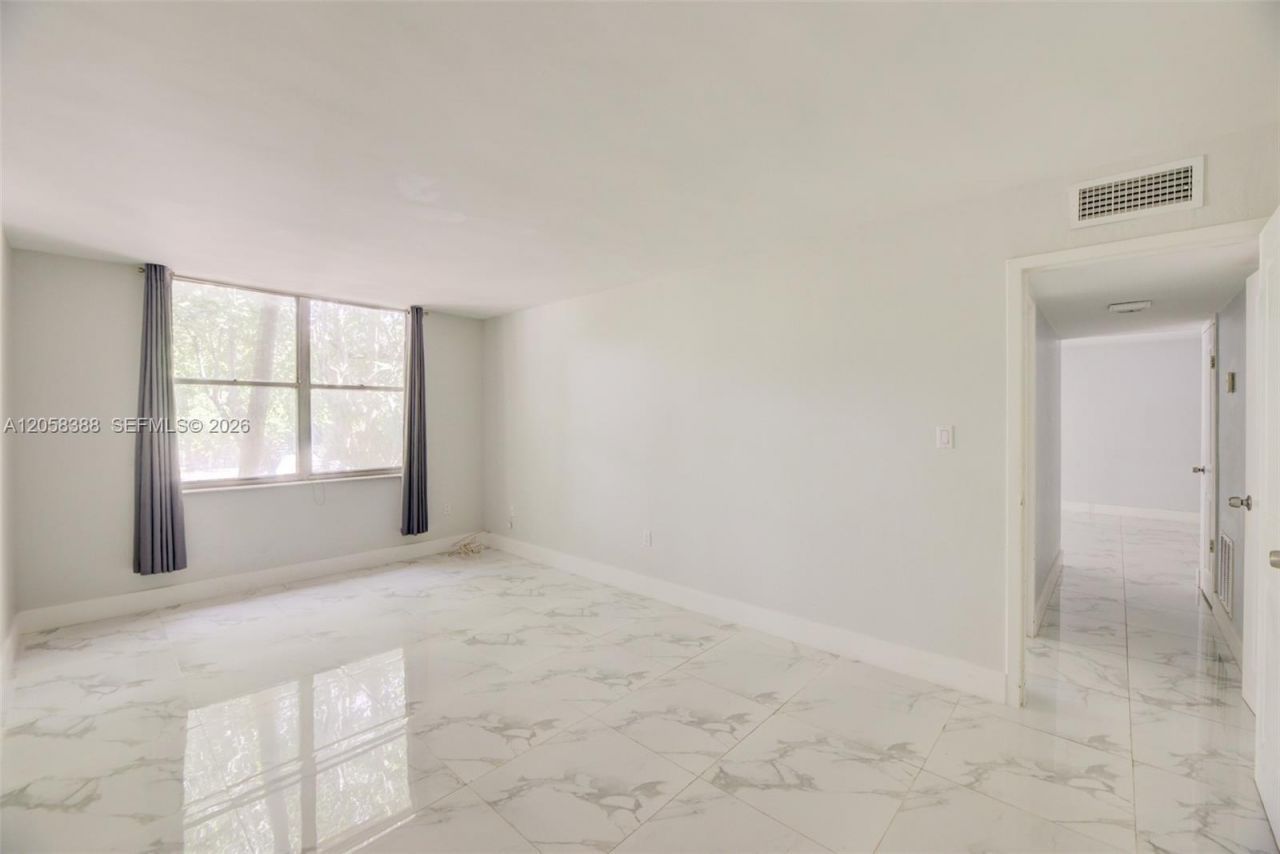 1800 Sans Souci Blvd, Unit 336, North Miami, FL 33181 Photo
