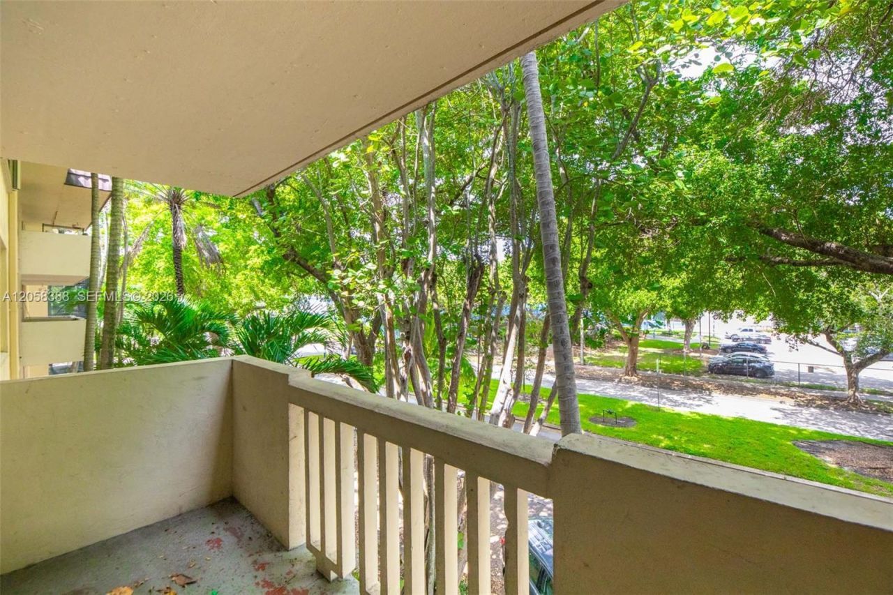 1800 Sans Souci Blvd, Unit 336, North Miami, FL 33181 Photo