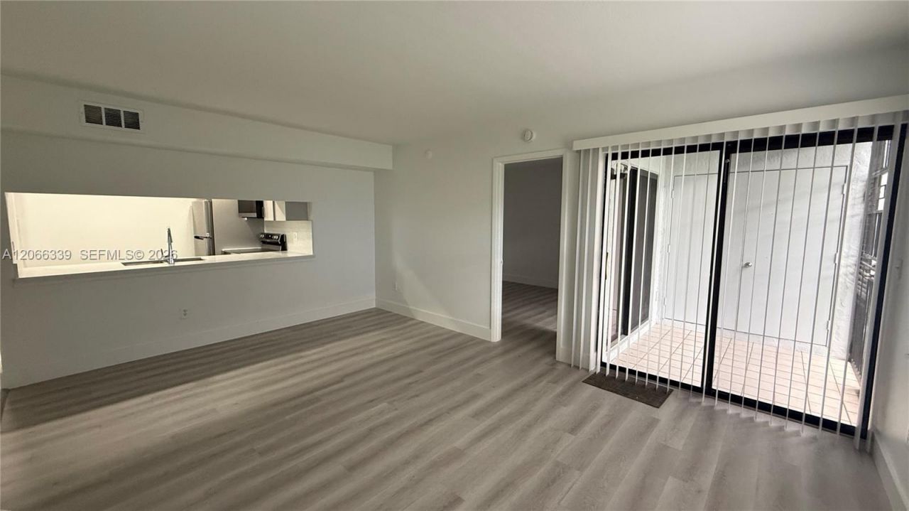 2750 W 63rd Pl, Unit 12-24, Hialeah, FL 33016 Photo