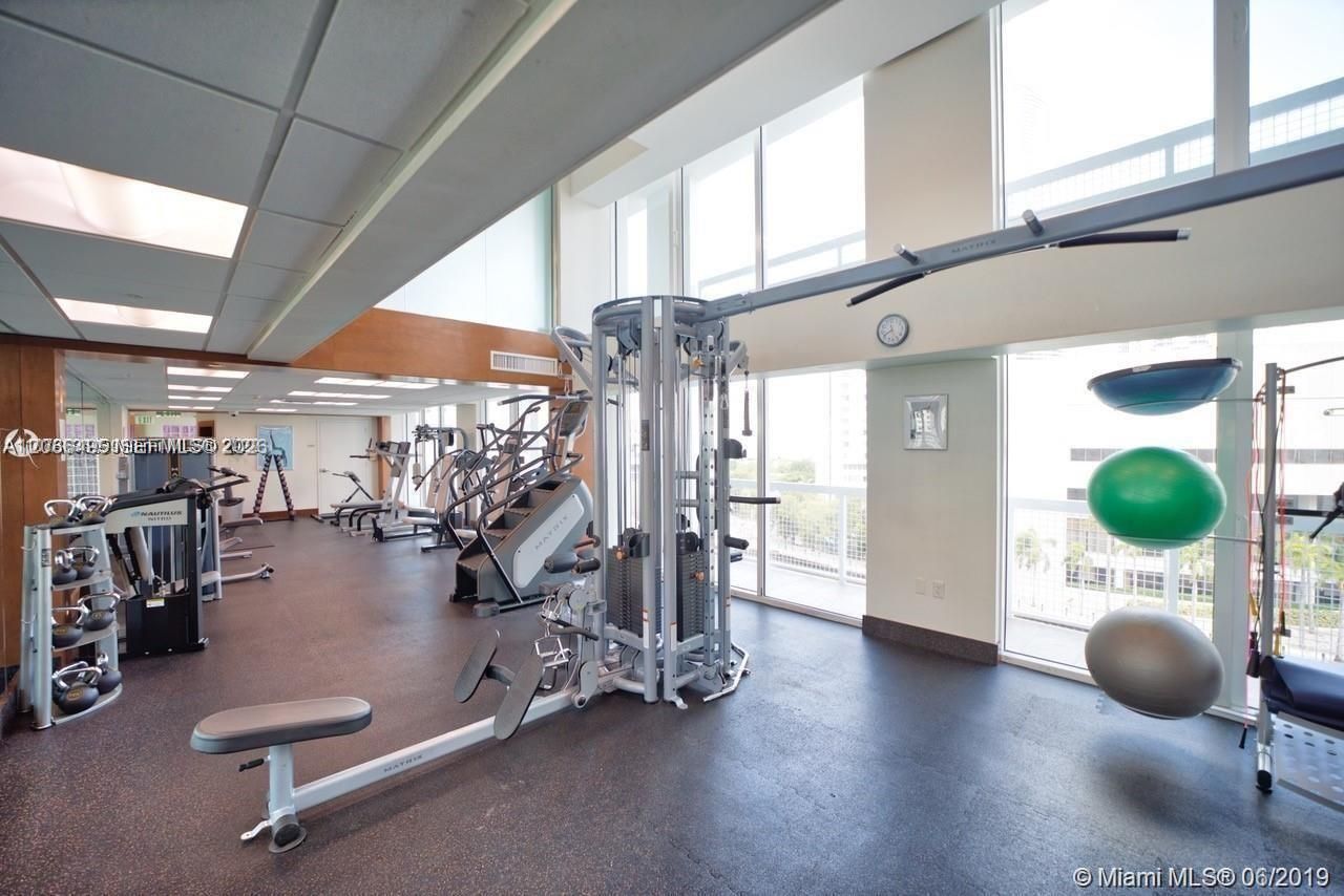 41 SE 5th St, Unit 414, Miami, FL 33131 Photo