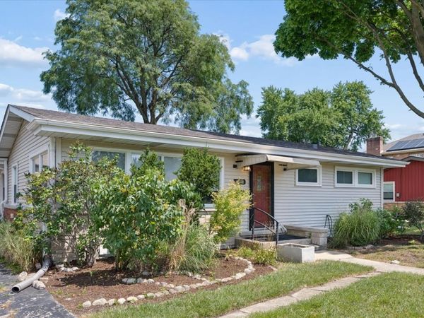 6838 Beckwith Road , Morton Grove, IL 60053