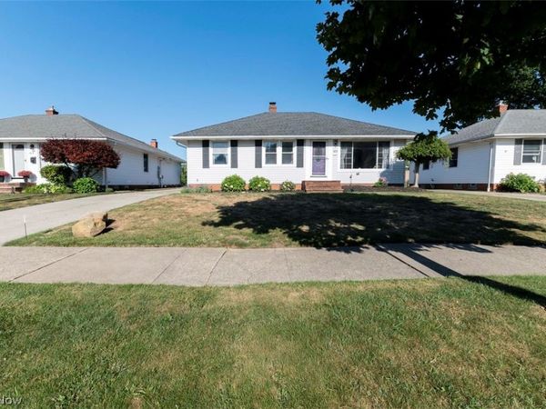 1673 Mayfair Boulevard , Mayfield Heights, OH 44124