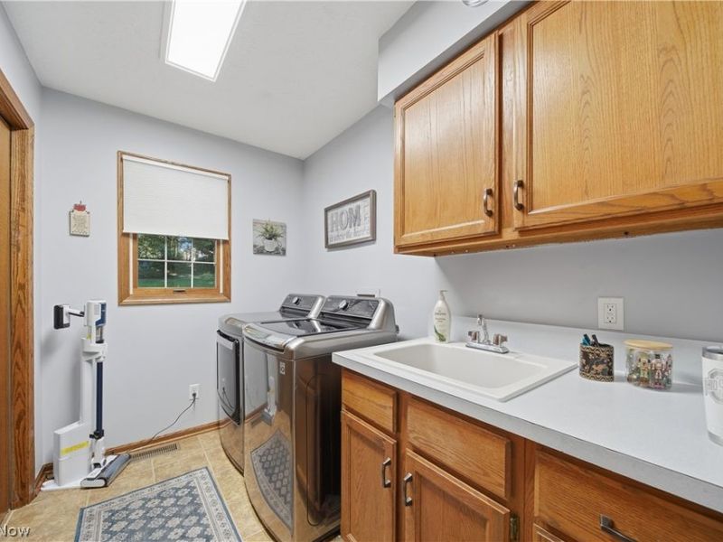 7855 Hearthstone Avenue NW, North Canton, OH 44720 Photo 35