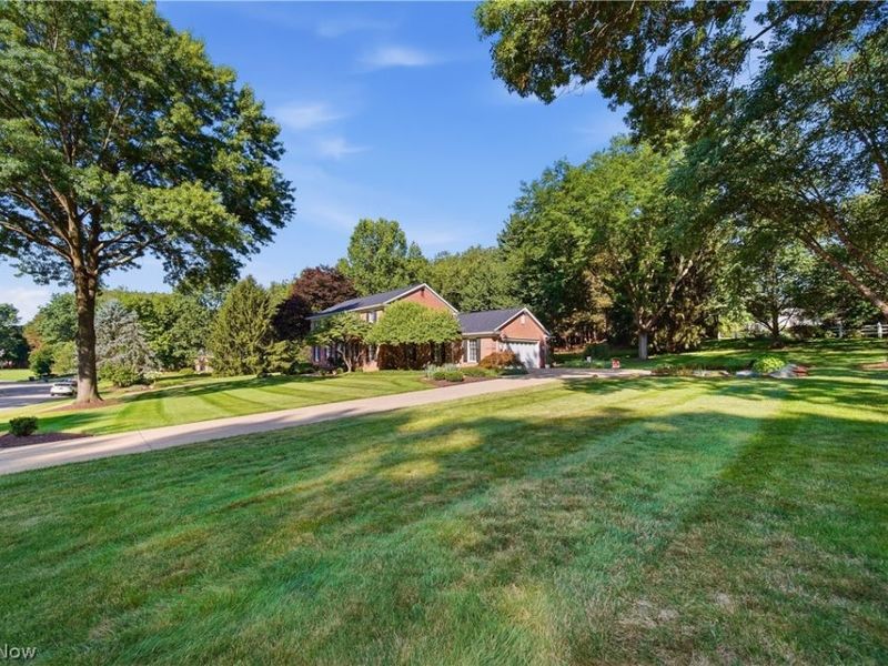 7855 Hearthstone Avenue NW, North Canton, OH 44720 Photo 45