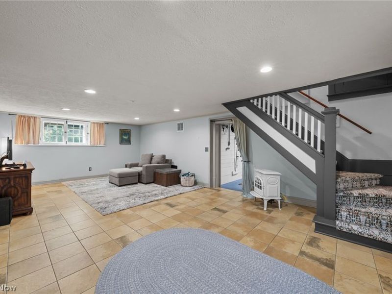 168 Castle Boulevard, Akron, OH 44313 Photo 33