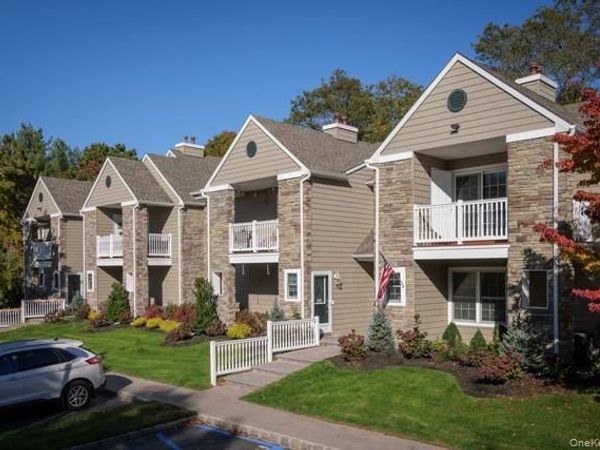 3203 Saddle Rock Road , Unit 3203, Holbrook, NY 11741