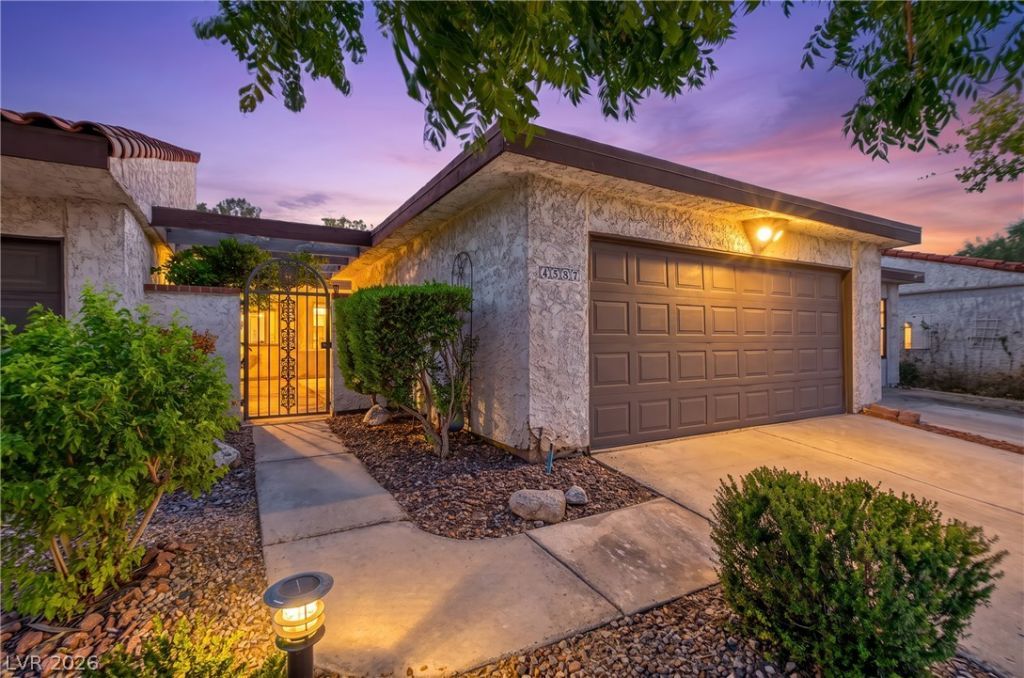 4587 Madreperla Street, Las Vegas, NV 89121 Main Photo