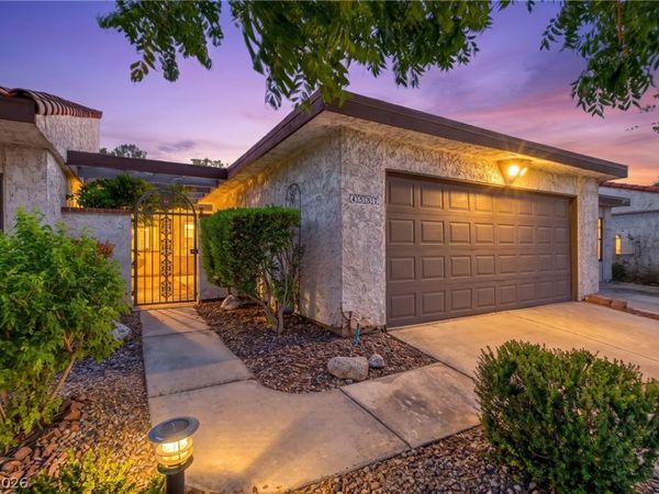 4587 Madreperla Street, Las Vegas, NV 89121