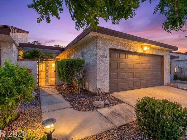 4587 Madreperla Street, Las Vegas, NV 89121