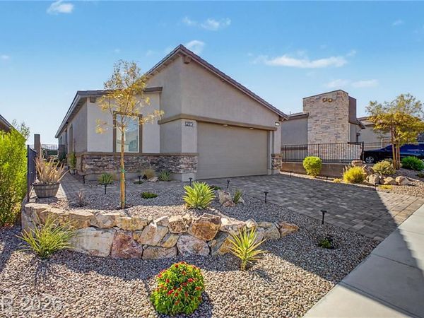 290 Fossil Falls Street, Henderson, NV 89015