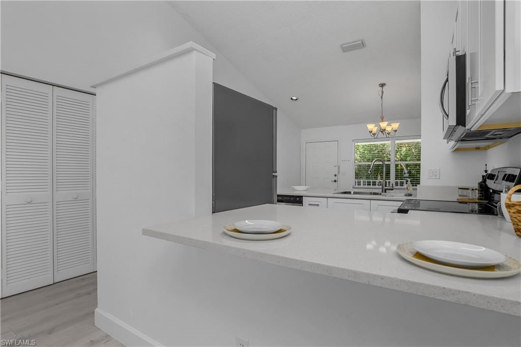 133 Wading Bird Cir, Unit 202, Naples, FL 34110 Photo