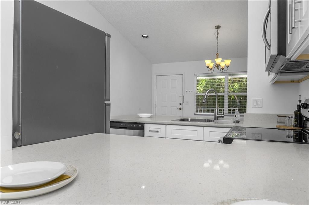 133 Wading Bird Cir, Unit 202, Naples, FL 34110 Photo