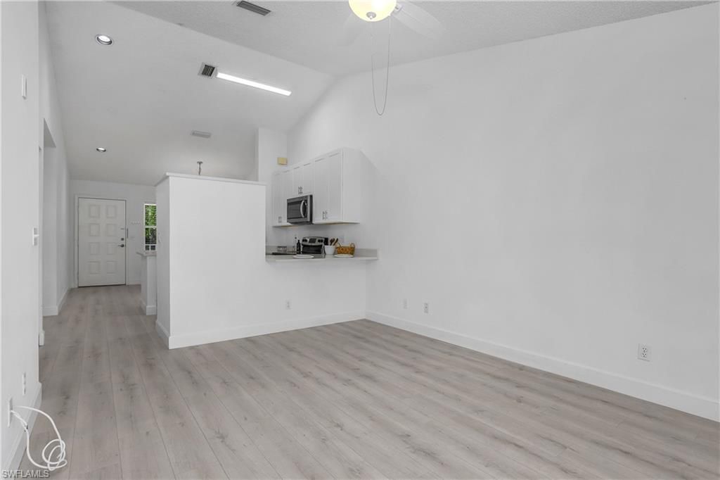 133 Wading Bird Cir, Unit 202, Naples, FL 34110 Photo