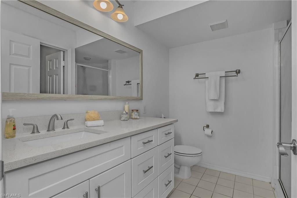133 Wading Bird Cir, Unit 202, Naples, FL 34110 Photo