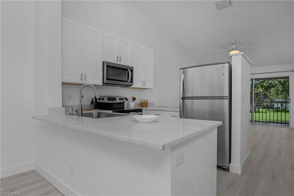 133 Wading Bird Cir, Unit 202, Naples, FL 34110 Photo