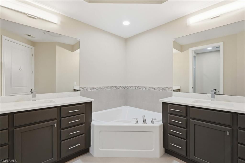 8001 Via Monte Carlo Way, Unit 1105, Estero, FL 33928 Photo