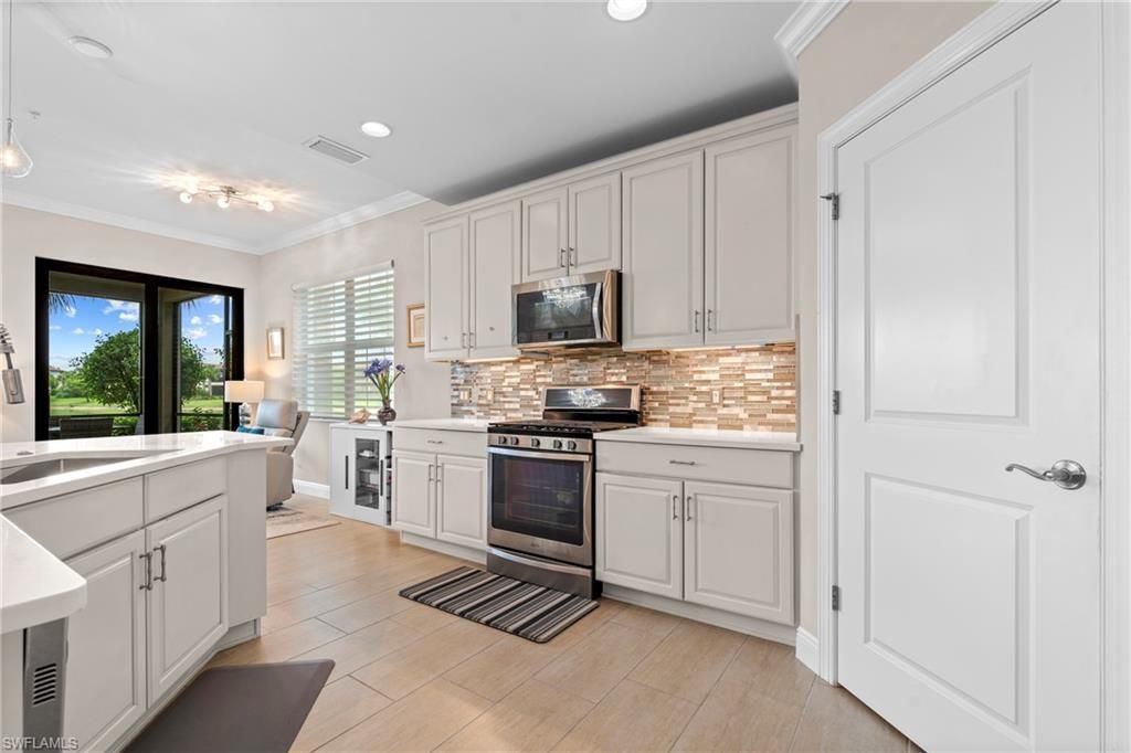2137 Frangipani Cir, Unit 102, Naples, FL 34120 Photo