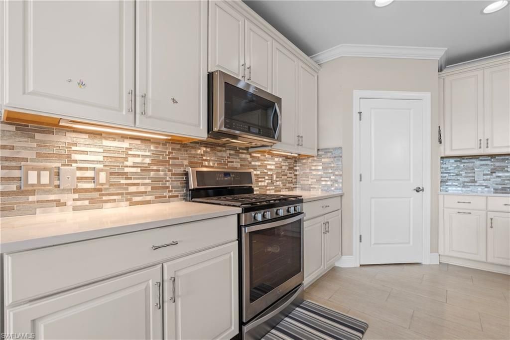 2137 Frangipani Cir, Unit 102, Naples, FL 34120 Photo