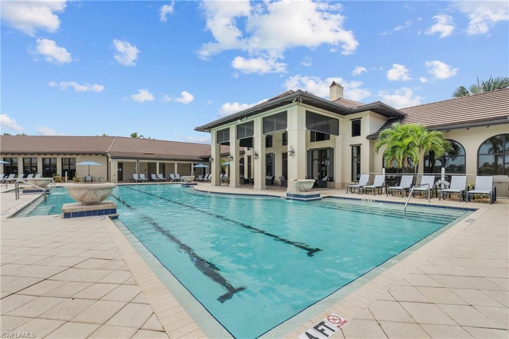 2137 Frangipani Cir, Unit 102, Naples, FL 34120 Photo