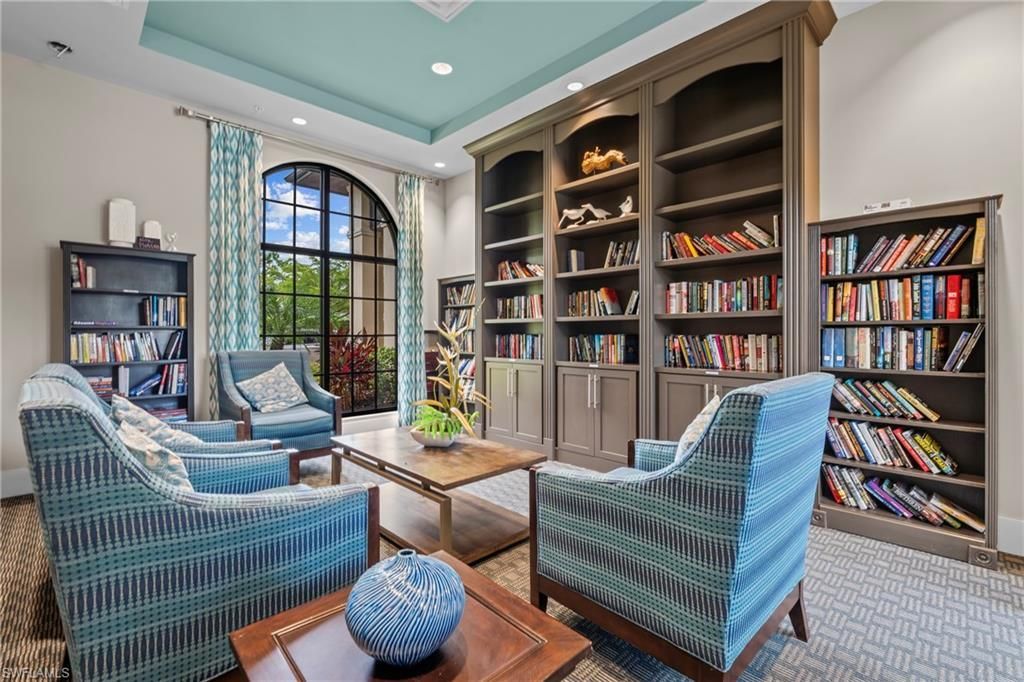 2137 Frangipani Cir, Unit 102, Naples, FL 34120 Photo