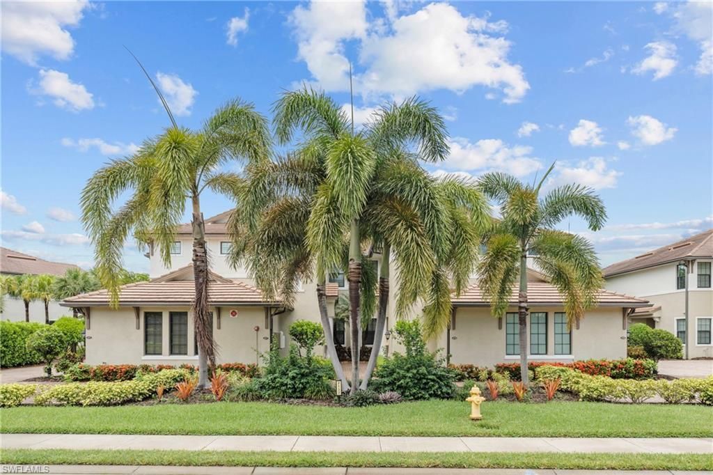 2137 Frangipani Cir, Unit 102, Naples, FL 34120 Photo