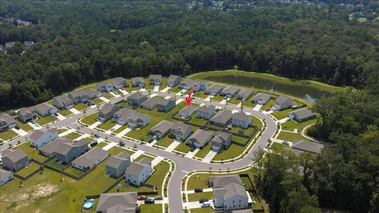 150 Cloverleaf Street Photo 37