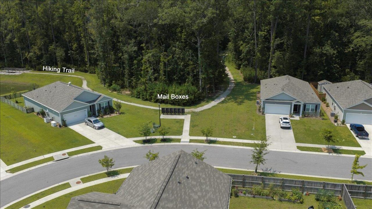 150 Cloverleaf Street Photo 44