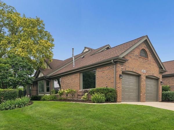 10513 Golf Road , Orland Park, IL 60462