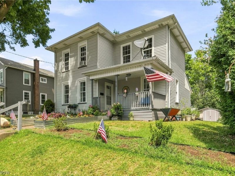 618 Guy Street NW, Massillon, OH 44647 Photo 2