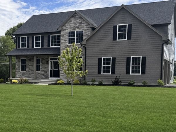 2 Scarlett Drive, East Longmeadow, MA 01028
