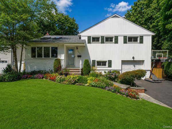 838 Virginia Avenue, North Bellmore, NY 11710