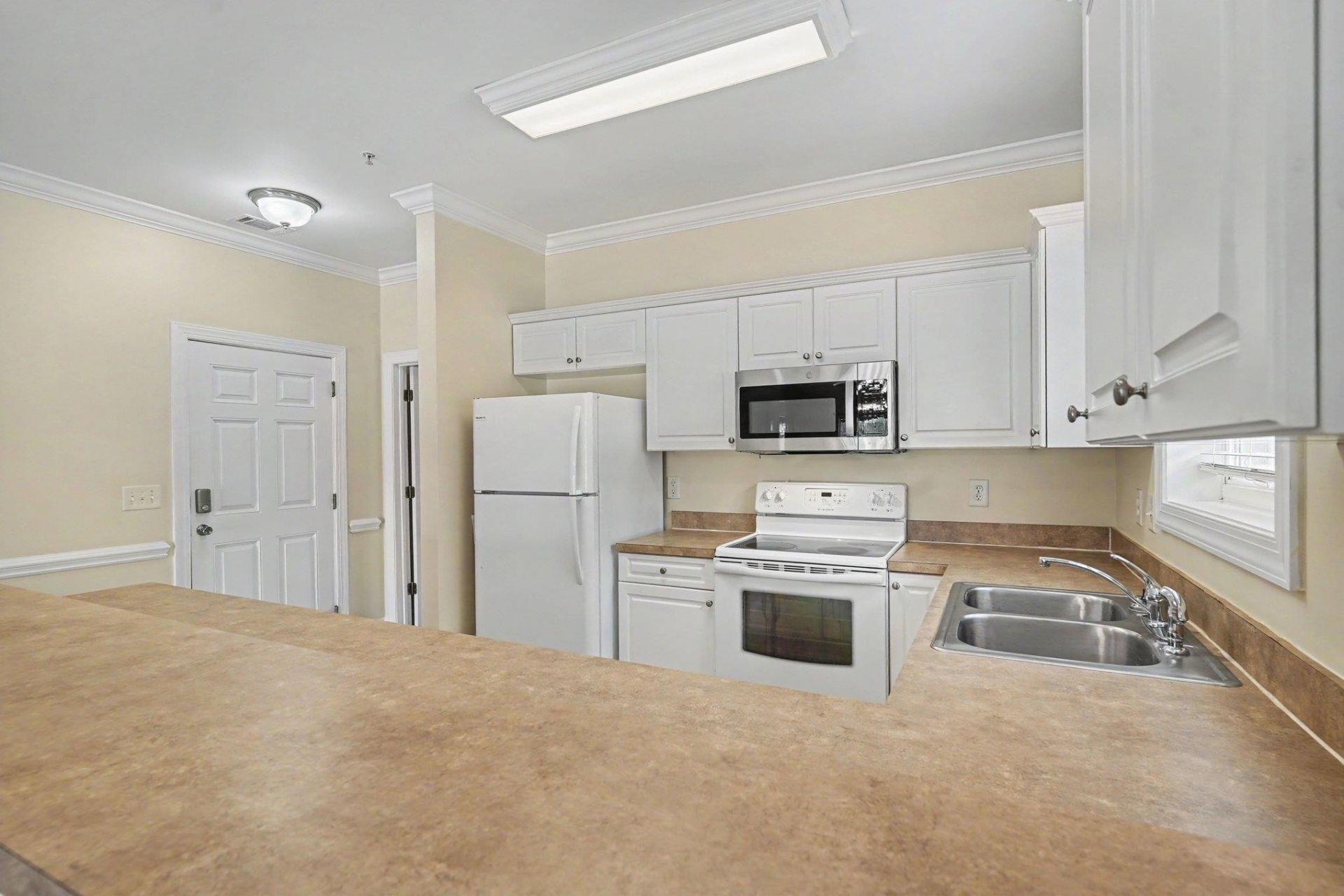4803 Bovardia Pl. Photo 10