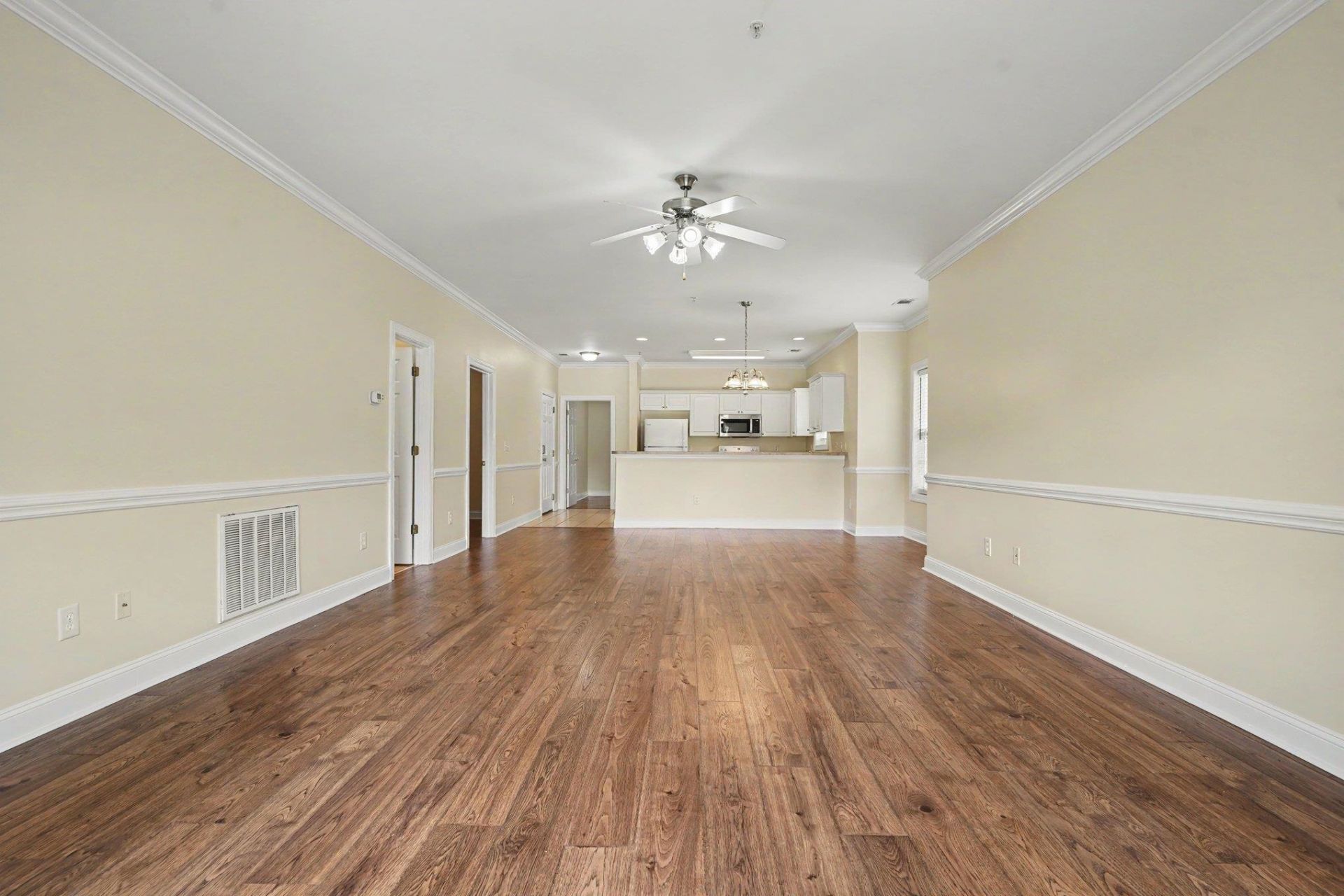 4803 Bovardia Pl. Photo 5