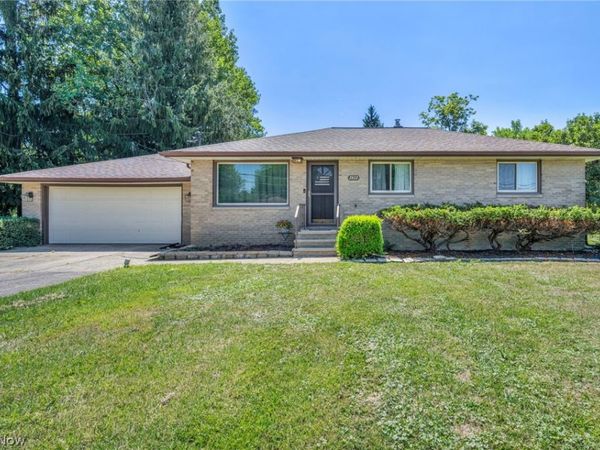 2822 Joseph Pkwy , Brunswick, OH 44212