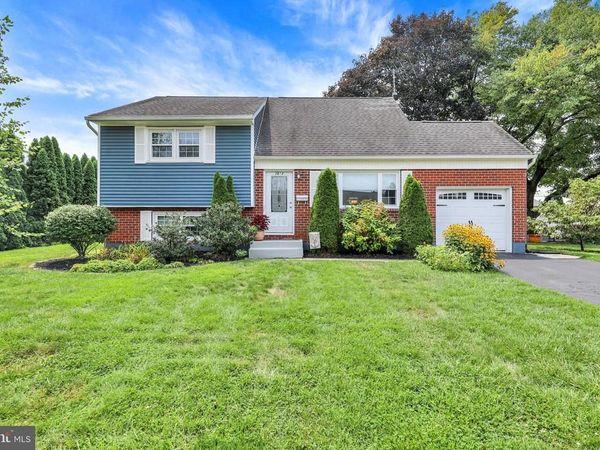 2614 TENNYSON AVENUE, READING, PA 19608