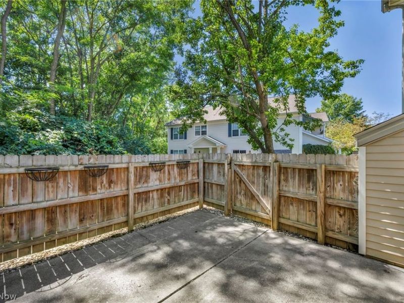 23233 Grist Mill Court, Unit 25A, Olmsted Falls, OH 44138 Photo 43