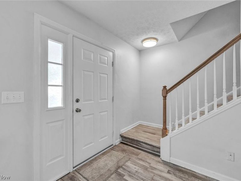 23233 Grist Mill Court, Unit 25A, Olmsted Falls, OH 44138 Photo 6