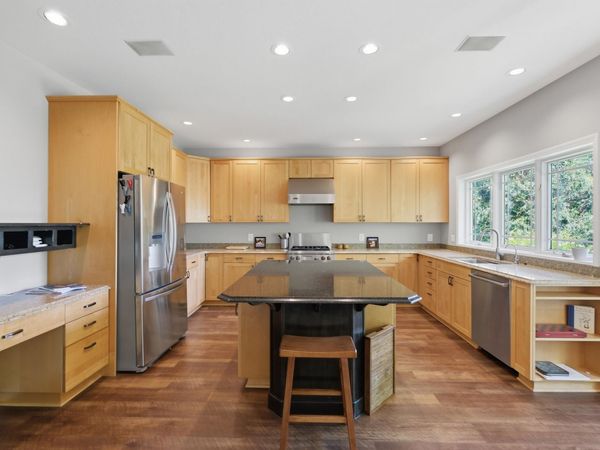 907 Cambridge Drive, Janesville, WI 53548