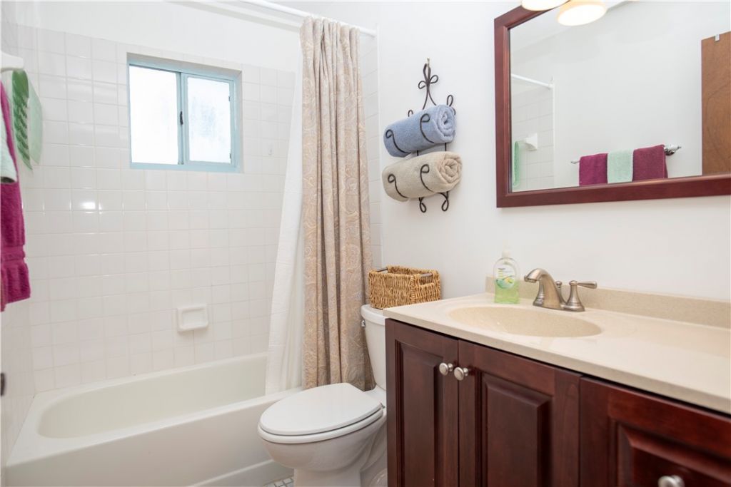 574 S Easy Street, Sebastian, FL 32958 Photo
