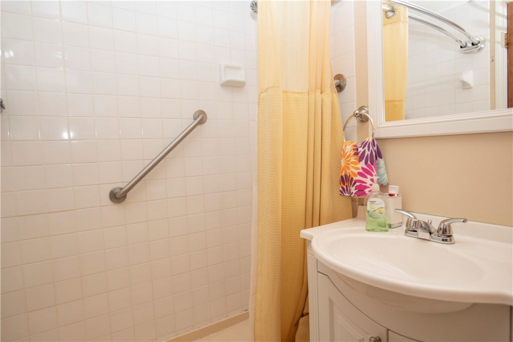 574 S Easy Street, Sebastian, FL 32958 Photo