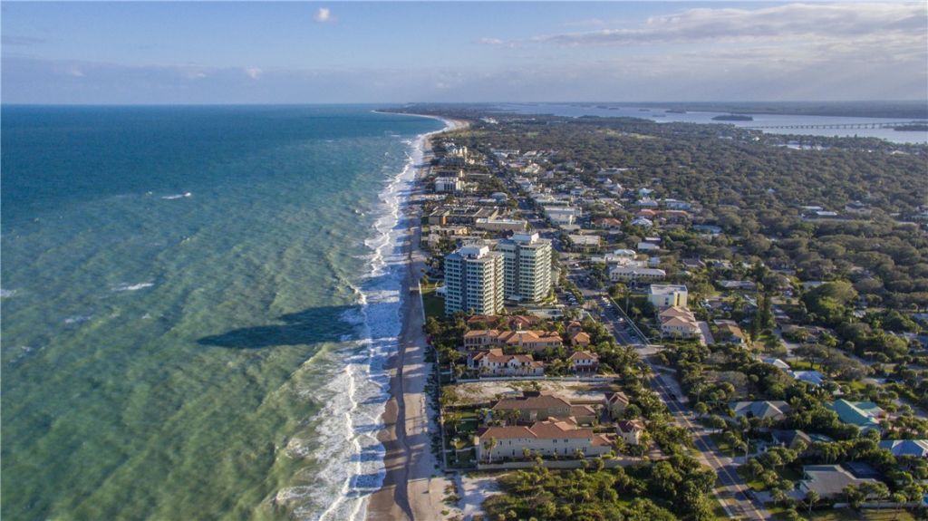 574 S Easy Street, Sebastian, FL 32958 Photo