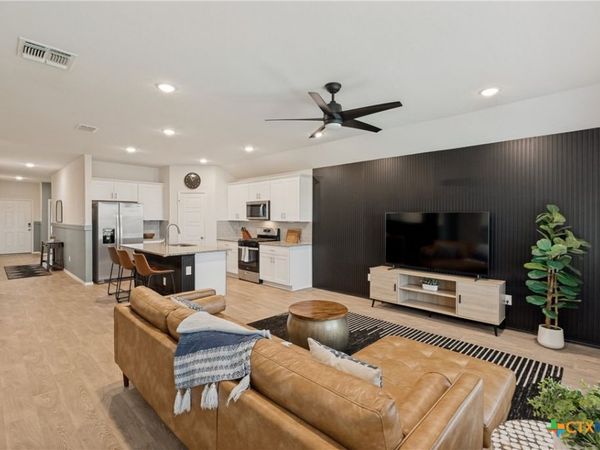 438 Kayden Point , New Braunfels, TX 78130