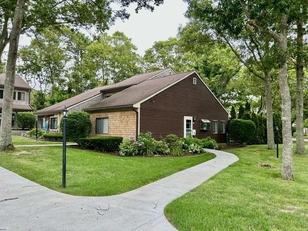 20 Roundhouse Rd, Unit 20, Bourne, MA 02532