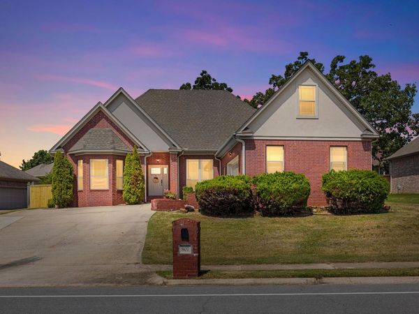 807 Indian Bay Drive, Sherwood, AR 72120