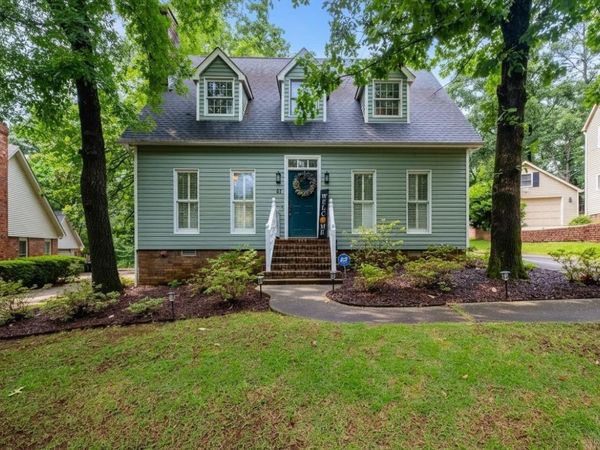 51 Saint Thomas Court, Little Rock, AR 72211