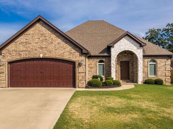 8901 MEADOW GARDEN , Sherwood, AR 72120