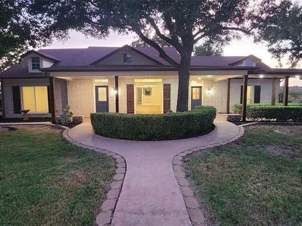 648 County Road 1591, Sunset, TX 76270