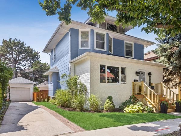 629 Carpenter Avenue , Oak Park, IL 60304