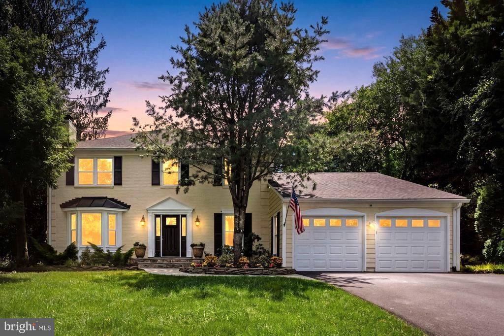 10855 Weisiger Lane, Oakton, VA 22124 Main Photo