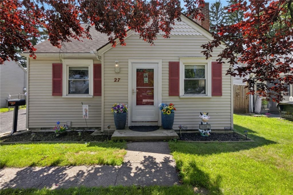 27 Dewain Street, Rochester, NY 14615 Main Photo